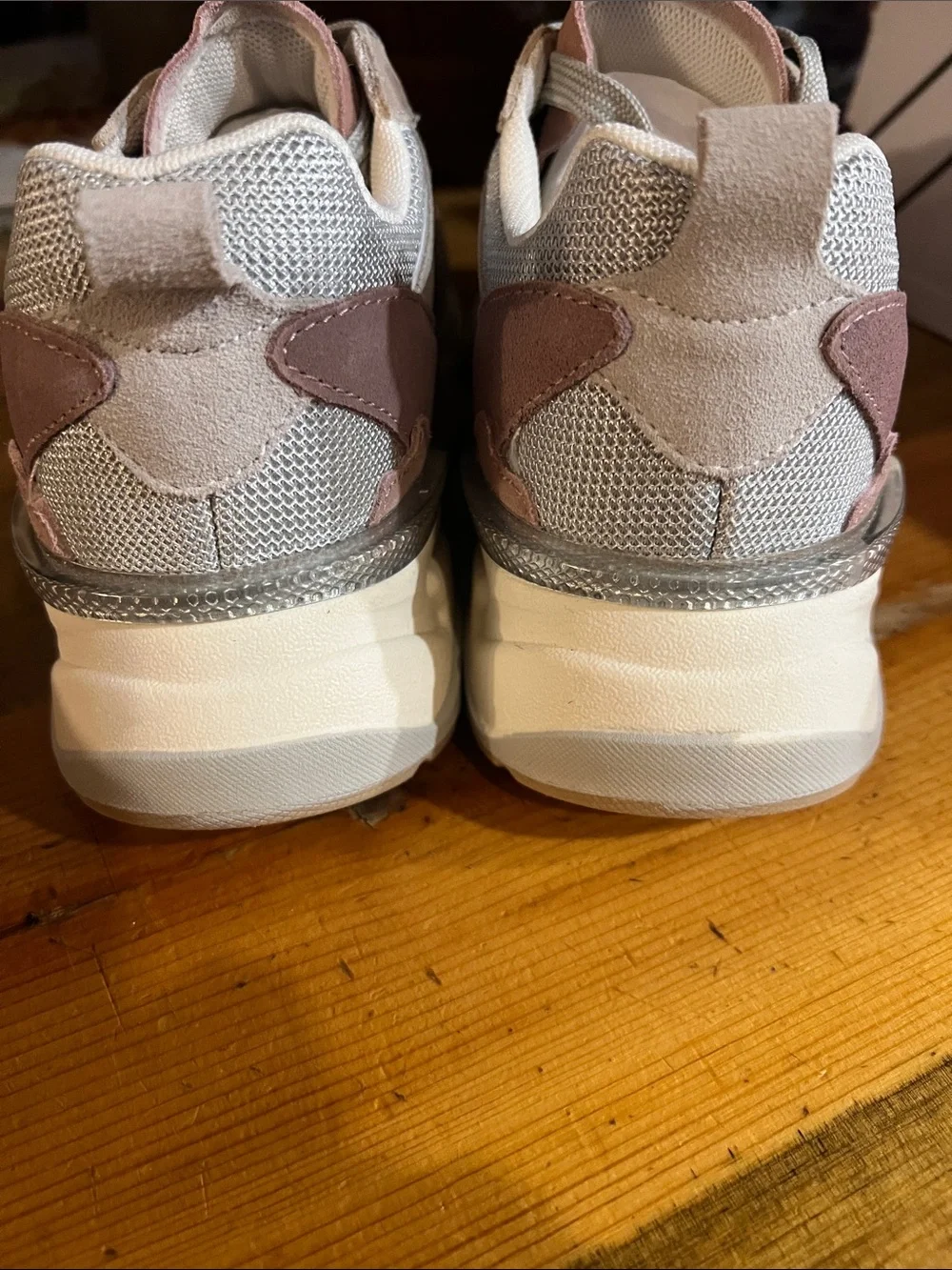 Vintage Havana Dash 8 Pink and Gray Women's Fashion Sneaker in size 6